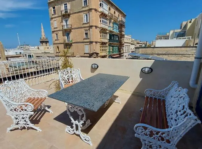 Πανσιόν Casa Manduca Delicata 3*